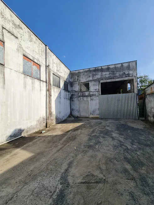 Foto 1 de Galpão/Depósito/Armazém para alugar, 500m² em Boa Vista, Joinville