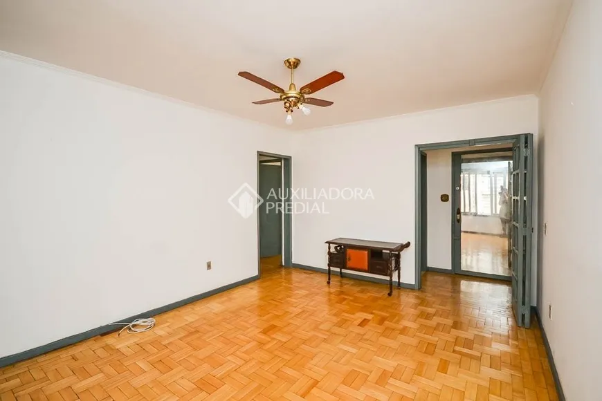 Foto 1 de Apartamento com 3 Quartos para alugar, 80m² em Três Figueiras, Porto Alegre
