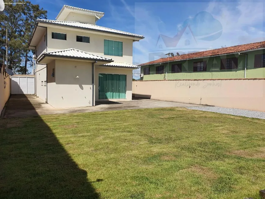 Foto 1 de Casa com 4 Quartos à venda, 317m² em Mar y Lago, Rio das Ostras