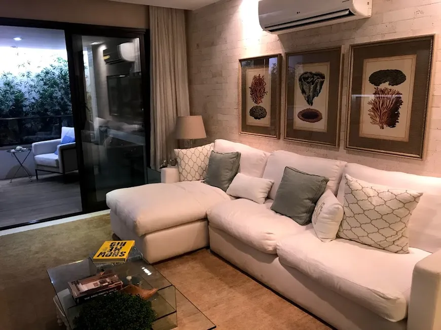 Foto 1 de Apartamento com 3 Quartos à venda, 131m² em Barra da Tijuca, Rio de Janeiro