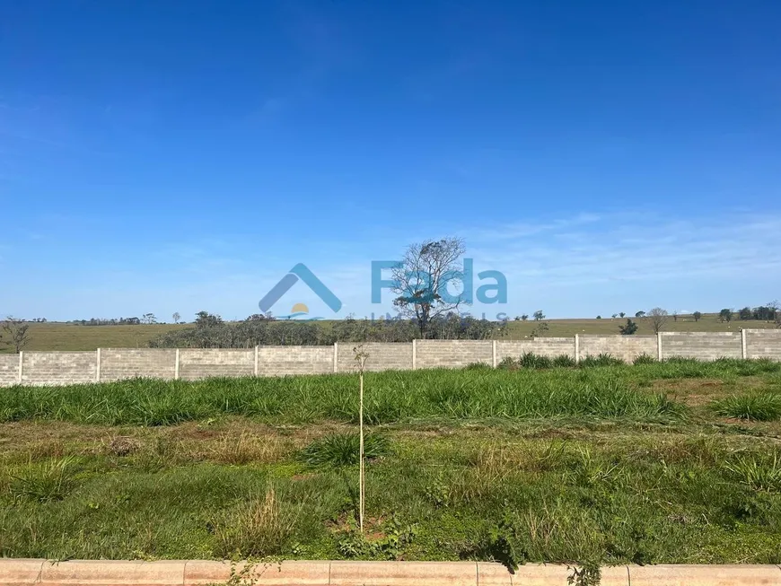 Foto 1 de Lote/Terreno à venda, 393m² em , São Pedro do Paraná