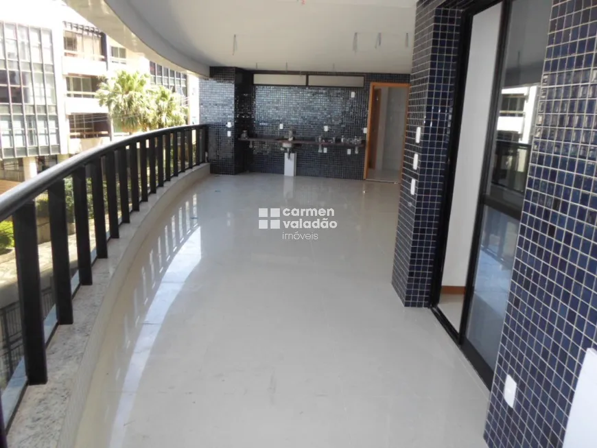 Foto 1 de Apartamento com 4 Quartos à venda, 330m² em Barra, Salvador