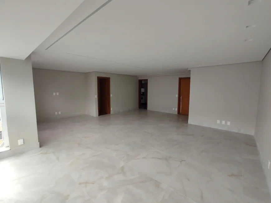 Foto 1 de Apartamento com 3 Quartos à venda, 128m² em Savassi, Belo Horizonte