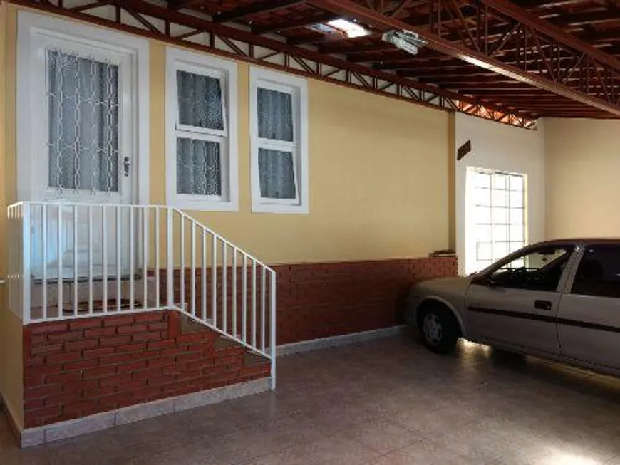 Foto 1 de Casa com 3 Quartos à venda, 104m² em Jardim Portugal, São José dos Campos