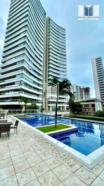 Foto 1 de Apartamento com 3 Quartos à venda, 259m² em Meireles, Fortaleza