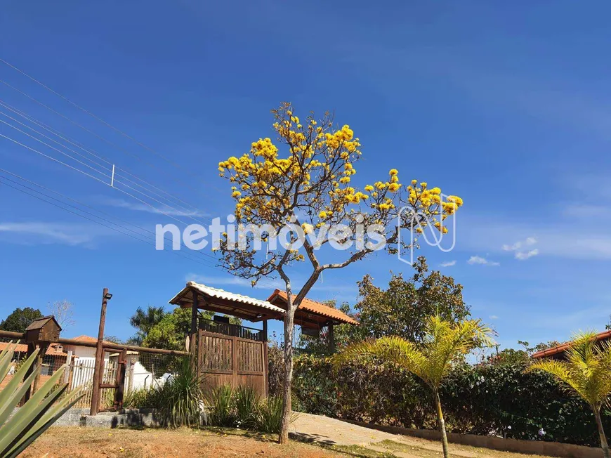 Foto 1 de Casa de Condomínio com 4 Quartos à venda, 300m² em Condominio Estancia da Mata, Jaboticatubas