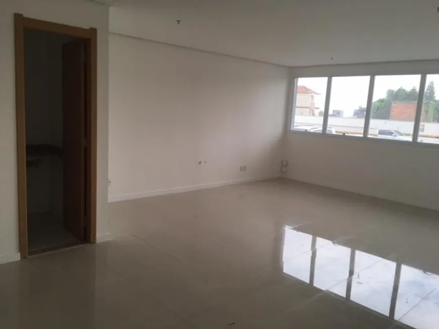 Foto 1 de Sala Comercial à venda, 44m² em Floresta, Porto Alegre