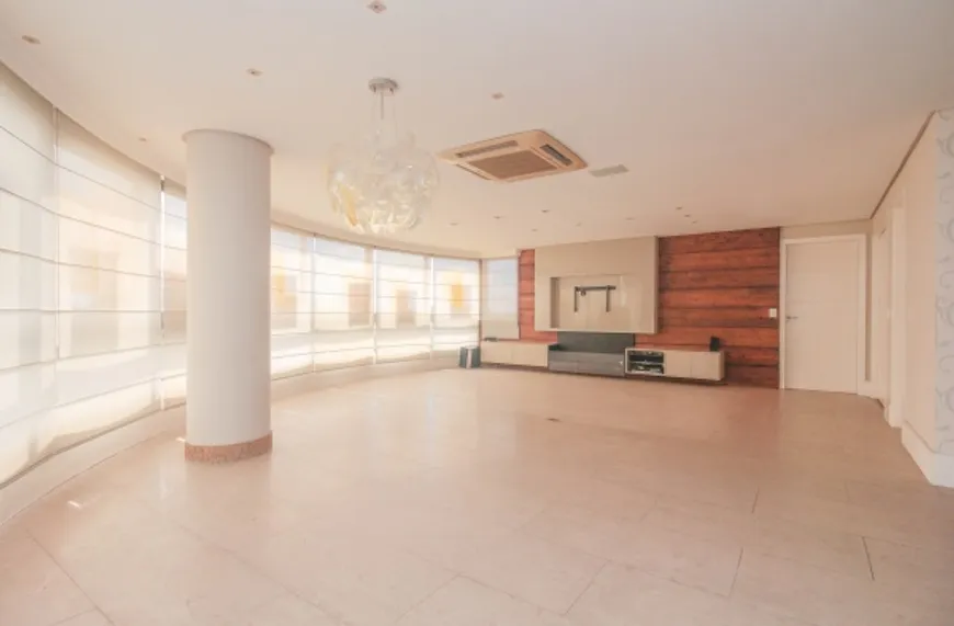 Foto 1 de Apartamento com 3 Quartos à venda, 147m² em Jardim Planalto, Porto Alegre
