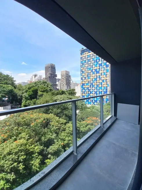 Foto 1 de Apartamento com 1 Quarto para alugar, 27m² em Cerqueira César, São Paulo