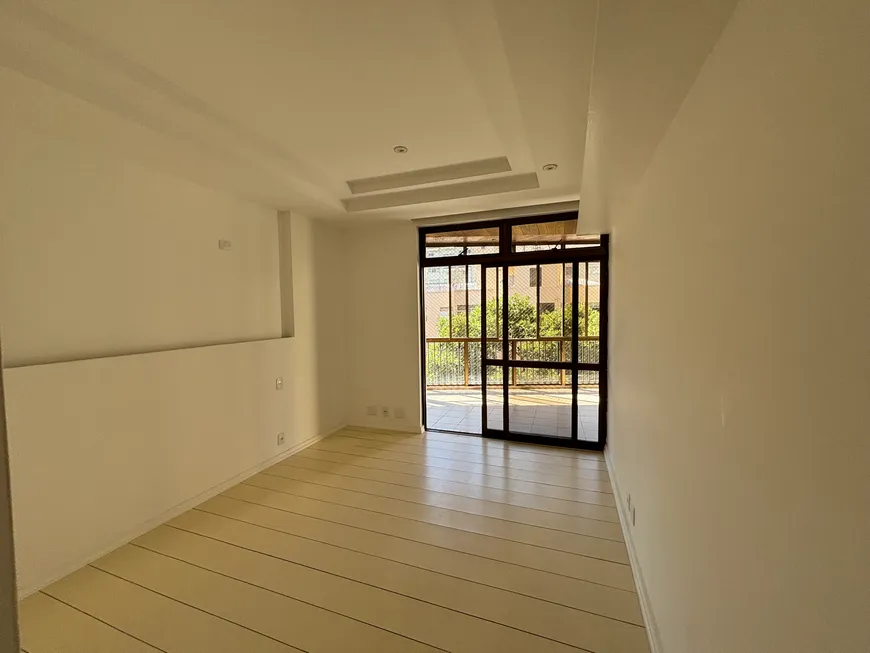 Foto 1 de Apartamento com 3 Quartos à venda, 192m² em Copacabana, Rio de Janeiro