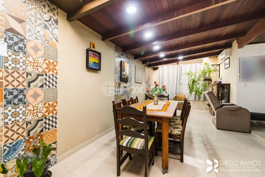 Foto 1 de Casa com 3 Quartos à venda, 278m² em Rubem Berta, Porto Alegre