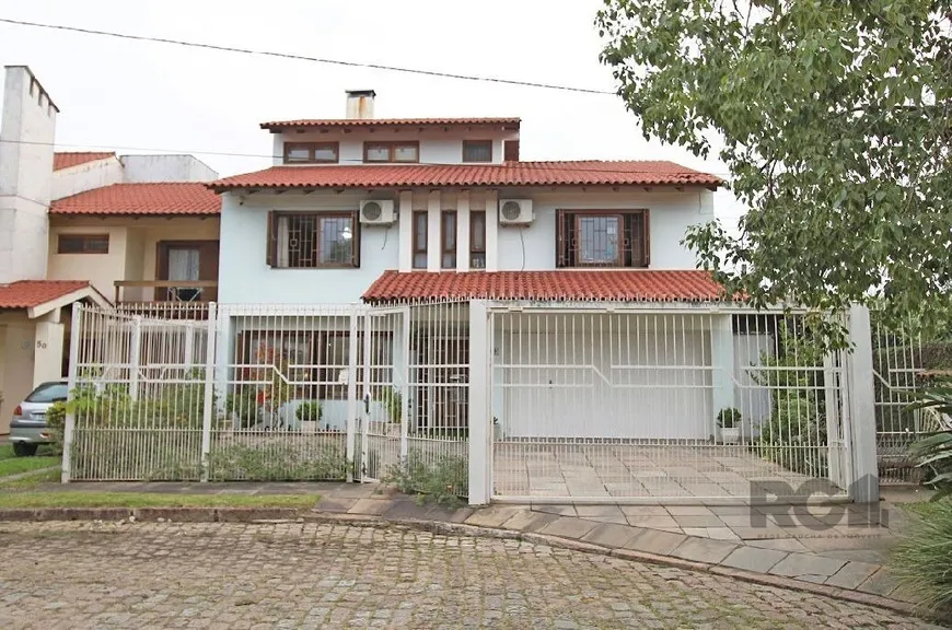 Foto 1 de Casa com 4 Quartos à venda, 378m² em Ipanema, Porto Alegre