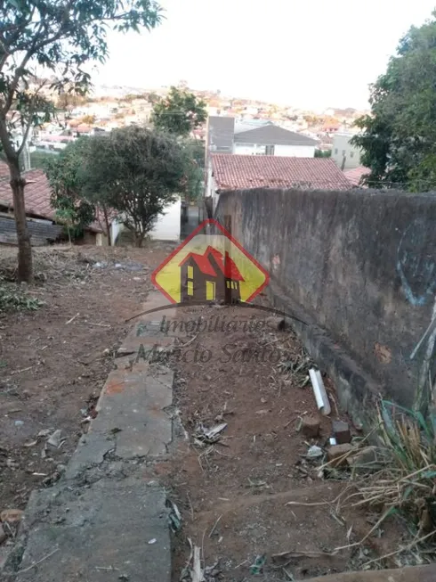 Foto 1 de Casa com 2 Quartos à venda, 200m² em Monte Belo, Taubaté