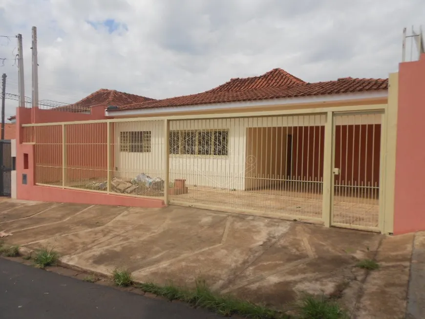 Foto 1 de Casa com 3 Quartos para venda ou aluguel, 156m² em Jardim Santa Angelina, Araraquara