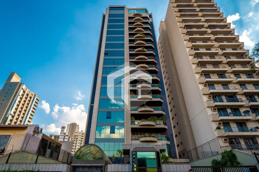 Foto 1 de Apartamento com 4 Quartos para venda ou aluguel, 410m² em Cambuí, Campinas