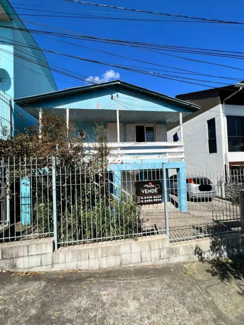 Foto 1 de Casa com 4 Quartos à venda, 137m² em Primeiro de Maio, Farroupilha