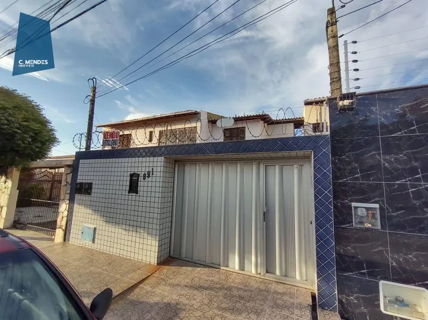 Foto 1 de Casa com 3 Quartos à venda, 193m² em Cambeba, Fortaleza