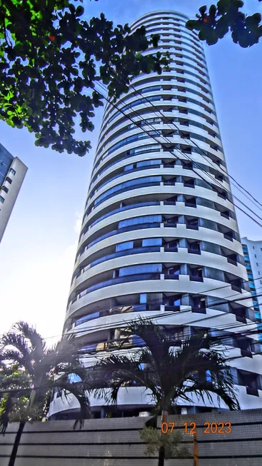 Foto 1 de Apartamento com 4 Quartos para alugar, 96m² em Boa Viagem, Recife
