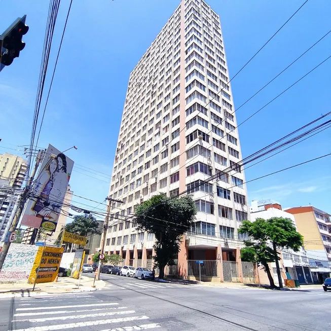 Foto 1 de Apartamento com 4 Quartos à venda, 260m² em Setor Central, Goiânia