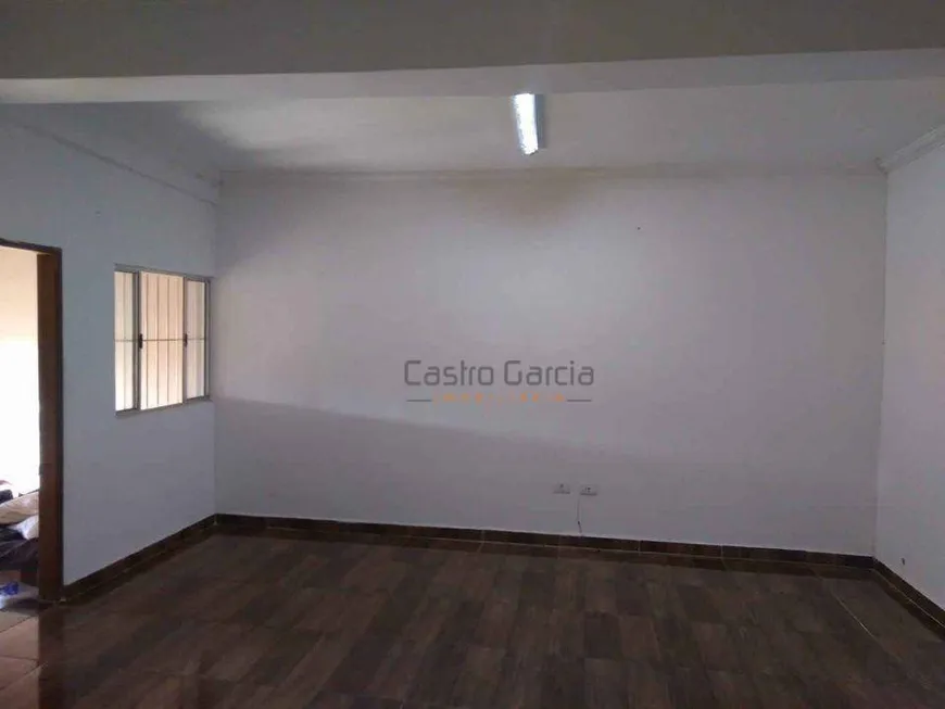 Foto 1 de Casa com 2 Quartos à venda, 150m² em Vila Cordenonsi, Americana