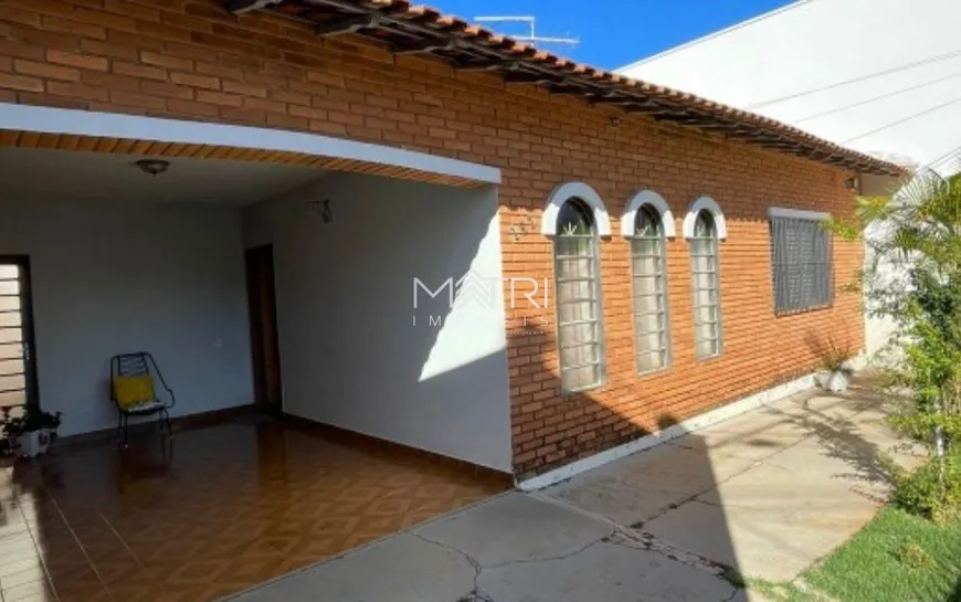 Foto 1 de Casa com 3 Quartos à venda, 250m² em Jardim Primavera, Araraquara