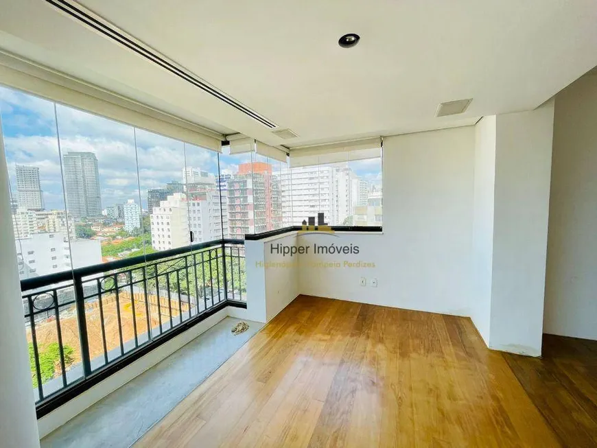 Foto 1 de Apartamento com 3 Quartos à venda, 215m² em Perdizes, São Paulo