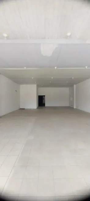 Foto 1 de Ponto Comercial à venda, 375m² em Pitangueiras, Lauro de Freitas