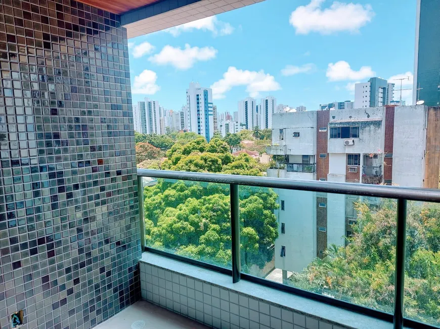 Foto 1 de Apartamento com 4 Quartos à venda, 94m² em Casa Forte, Recife