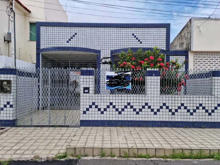 Foto 1 de Casa com 4 Quartos à venda, 224m² em Cirurgia, Aracaju