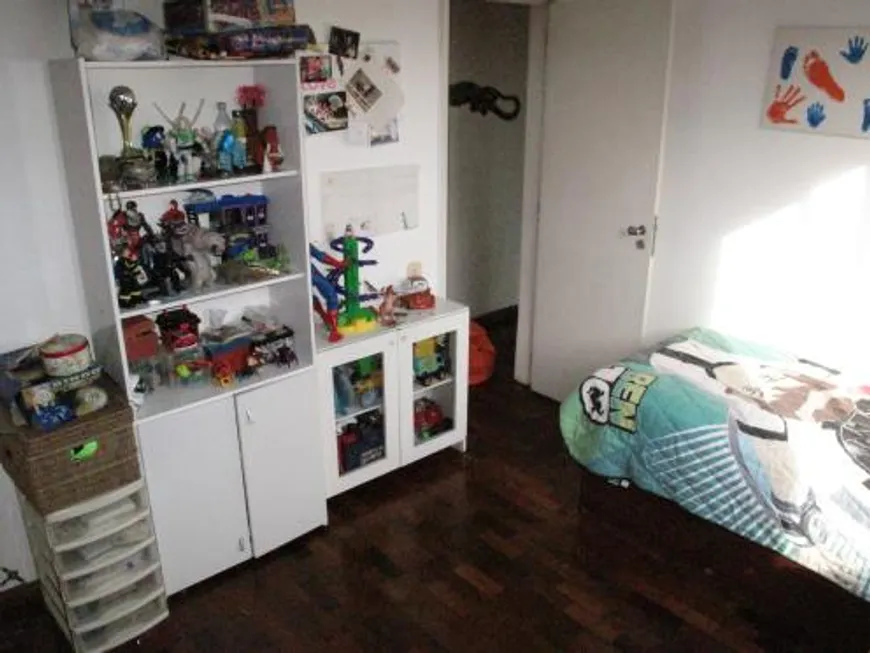 Foto 1 de Apartamento com 3 Quartos à venda, 101m² em Lagoa, Rio de Janeiro