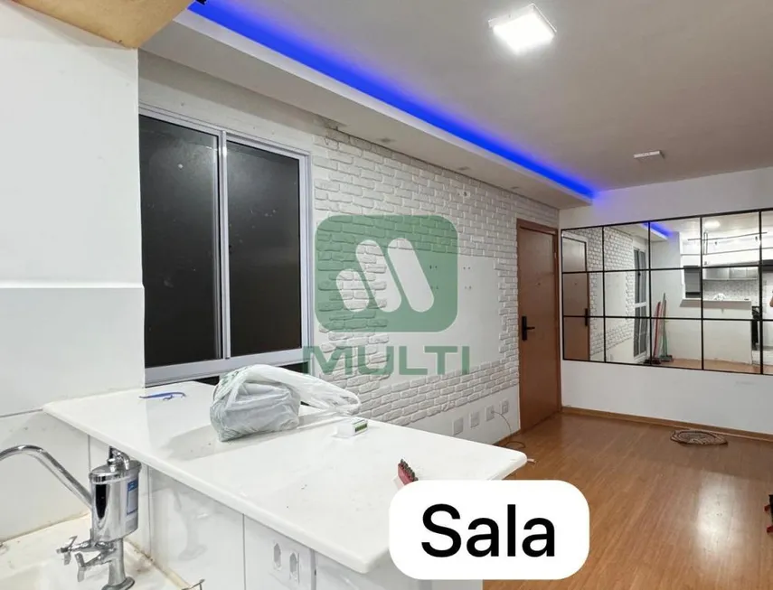 Foto 1 de Apartamento com 2 Quartos para alugar, 45m² em Laranjeiras, Uberlândia