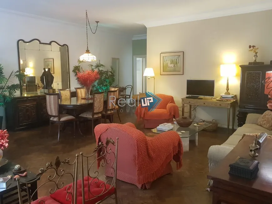 Foto 1 de Apartamento com 4 Quartos à venda, 170m² em Copacabana, Rio de Janeiro