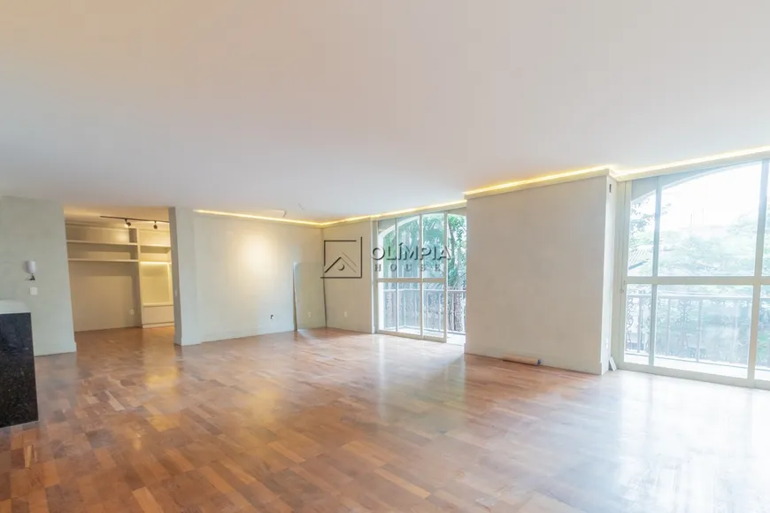 Foto 1 de Apartamento com 2 Quartos para alugar, 223m² em Jardim Paulista, São Paulo