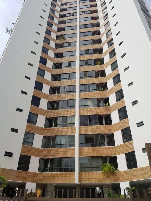 Foto 1 de Apartamento com 4 Quartos à venda, 138m² em Pituba, Salvador