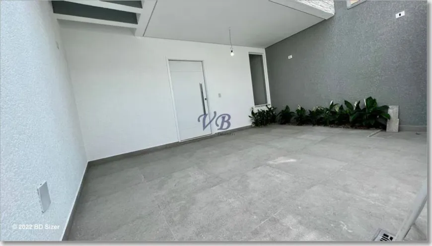 Foto 1 de Sobrado com 3 Quartos à venda, 180m² em Vila Scarpelli, Santo André