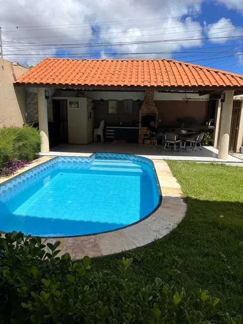 Foto 1 de Casa com 1 Quarto à venda, 400m² em Amadeu Furtado, Fortaleza