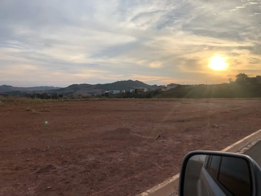 Foto 1 de Lote/Terreno à venda em Centro, Ouro Fino