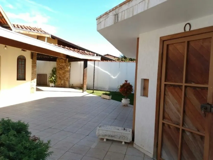 Foto 1 de Casa com 3 Quartos à venda, 370m² em Jardim Residencial Doutor Lessa, Pindamonhangaba