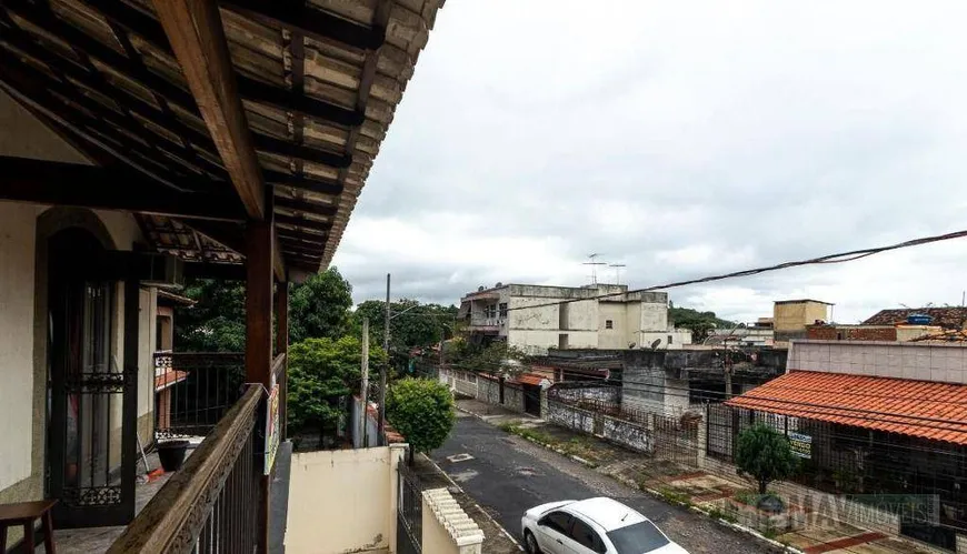 Foto 1 de Casa com 4 Quartos à venda, 602m² em Jardim Sulacap, Rio de Janeiro