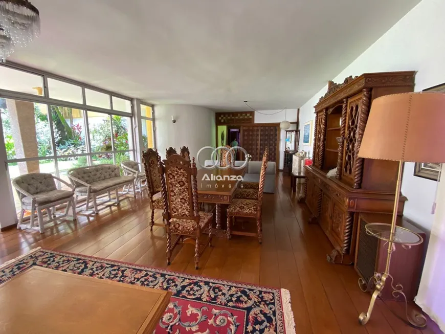 Foto 1 de Casa com 5 Quartos à venda, 437m² em Mangabeiras, Belo Horizonte