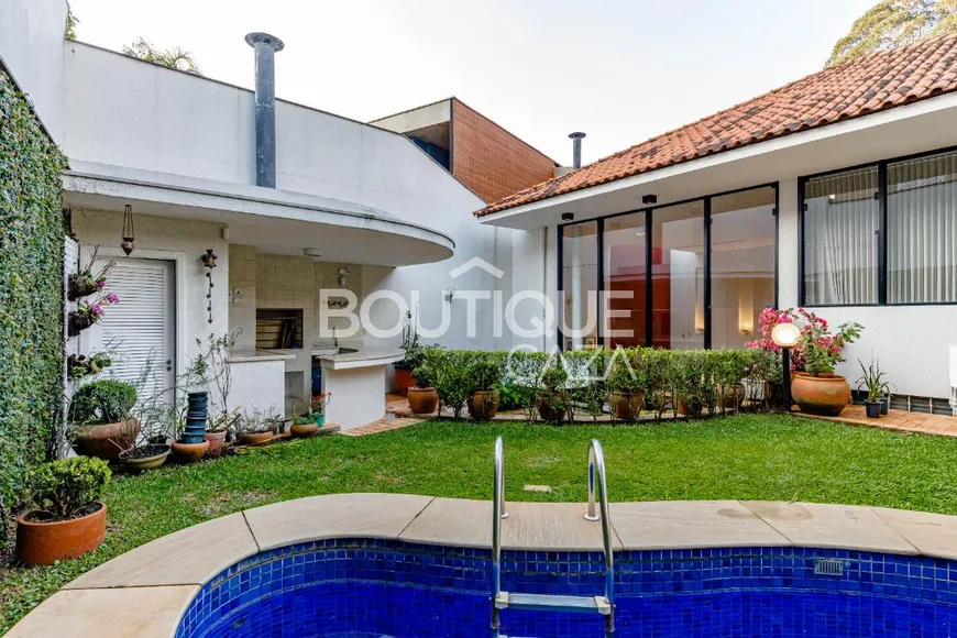 Foto 1 de Casa de Condomínio com 4 Quartos à venda, 430m² em Panamby, São Paulo