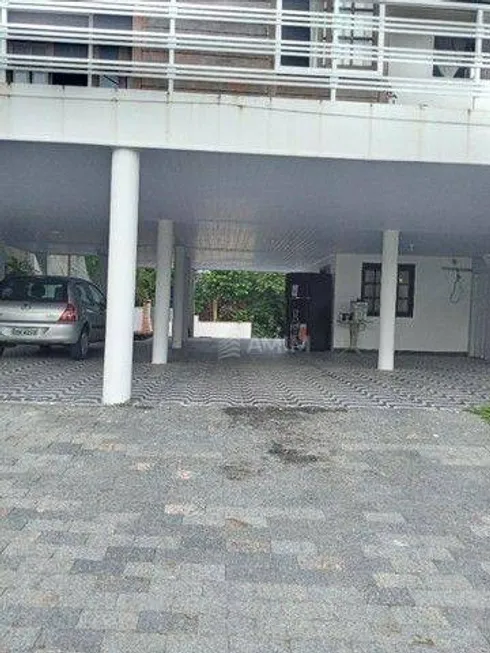 Foto 1 de Casa de Condomínio com 4 Quartos à venda, 400m² em Sapê, Niterói
