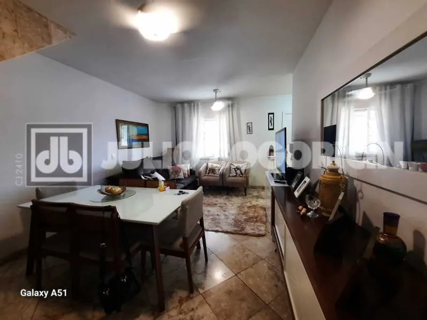 Foto 1 de Casa de Condomínio com 2 Quartos à venda, 87m² em Anil, Rio de Janeiro