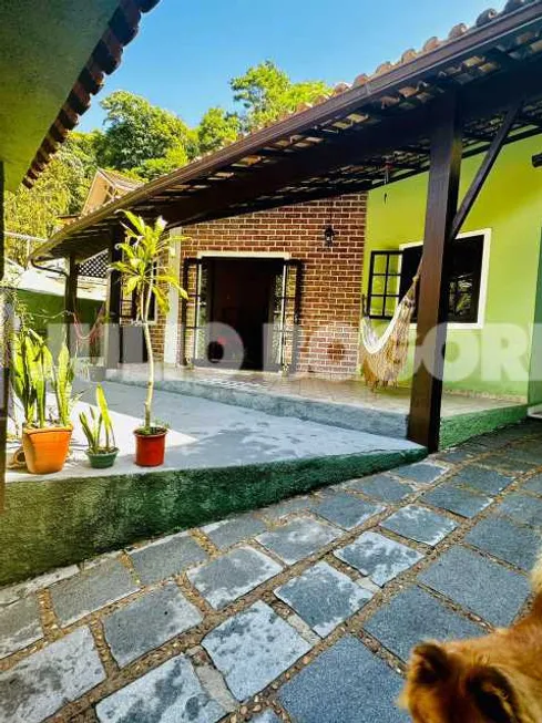 Foto 1 de Casa com 2 Quartos à venda, 230m² em Matapaca, Niterói