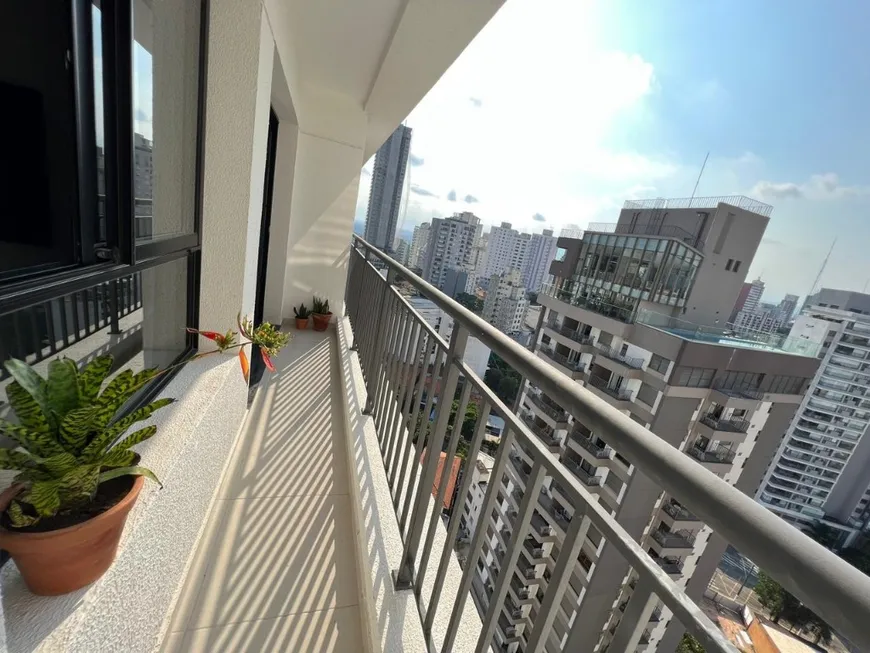 Foto 1 de Apartamento com 1 Quarto para alugar, 30m² em Sumaré, São Paulo