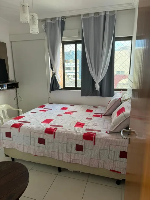 Foto 1 de Apartamento com 3 Quartos para alugar, 79m² em Armação, Salvador