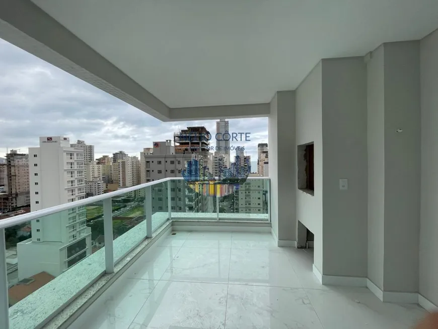 Foto 1 de Apartamento com 3 Quartos à venda, 130m² em Meia Praia, Itapema