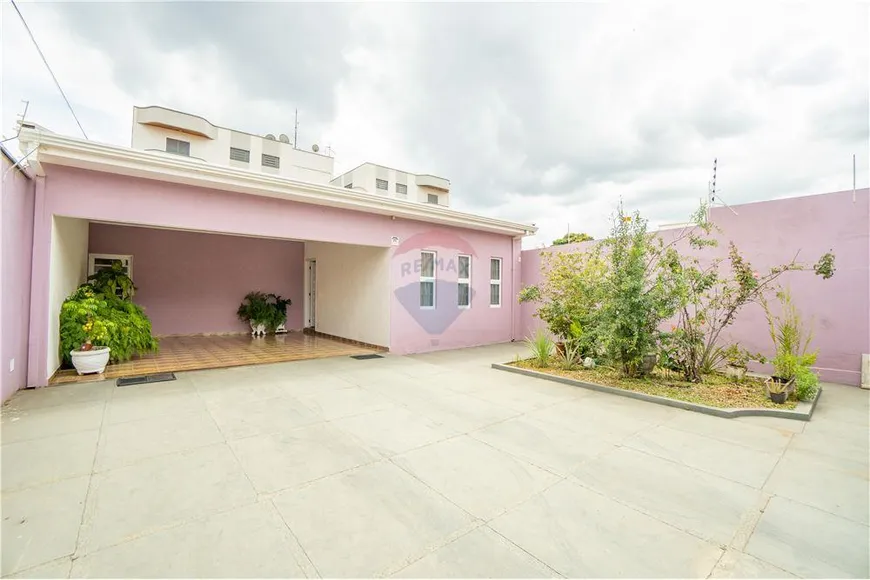 Foto 1 de Casa com 3 Quartos à venda, 182m² em Jardim América, Araraquara