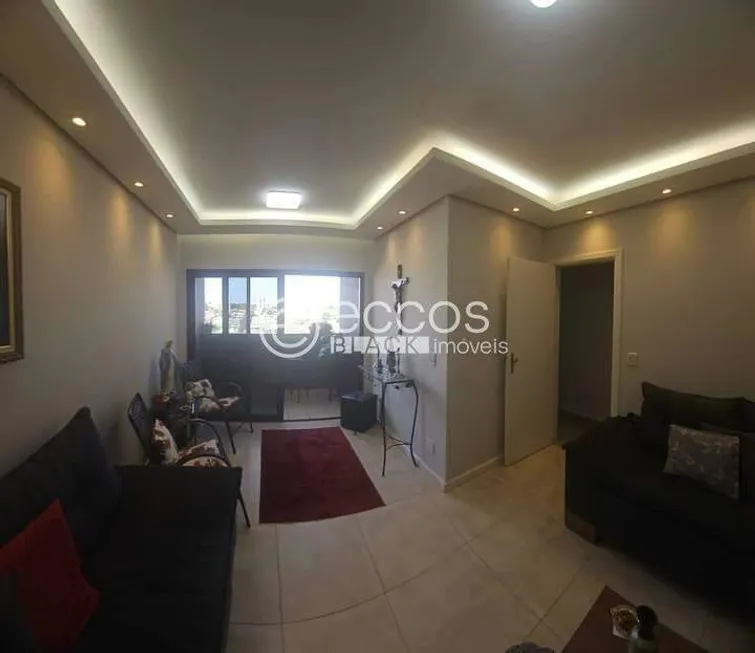 Foto 1 de Apartamento com 3 Quartos à venda, 55m² em Tabajaras, Uberlândia