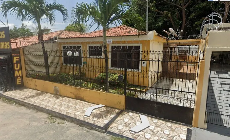 Foto 1 de Lote/Terreno à venda, 200m² em Jóquei Clube, Fortaleza